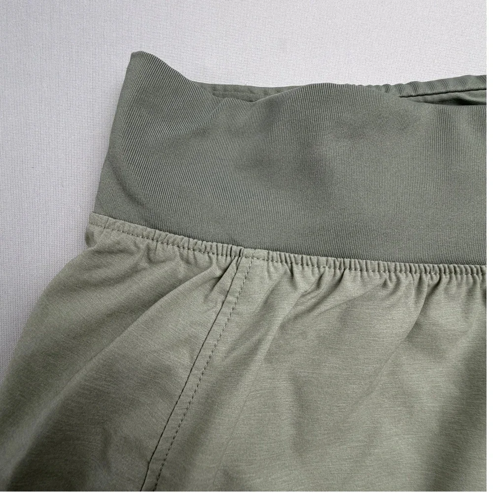 Under Armour Speedpocket Shorts Womens M Green Excellent Running Athletic